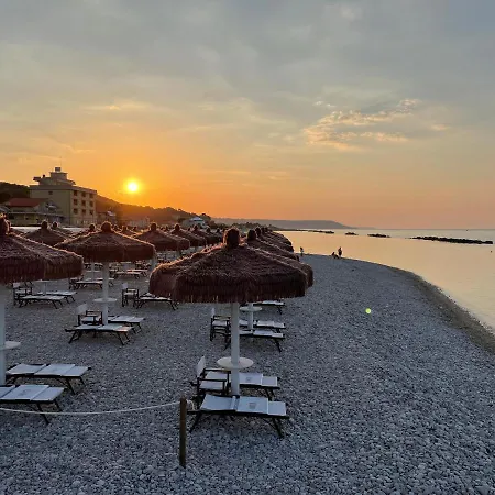 Sunflower Casa de Campo *