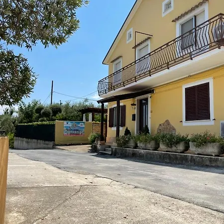 Casa de Campo Sunflower